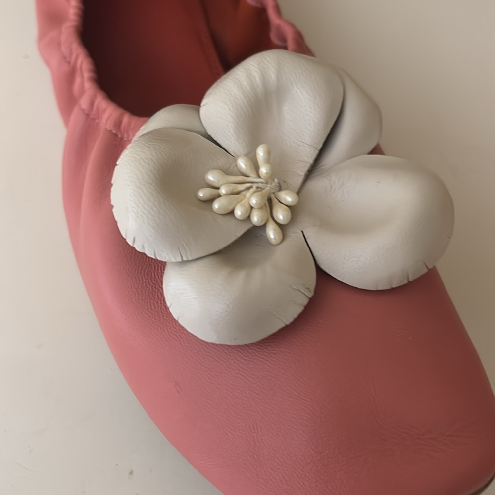 Tory Burch Coral Flats with Floral Detail - Picture 2 of 7